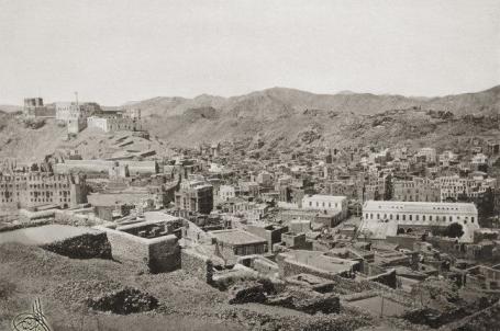 مكة المكرمة من قمم أحد الجبال المحيطة بها عام 1885 م