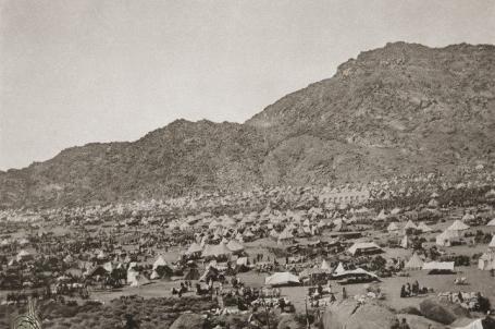 الحجاج في وادي منى عام 1885م