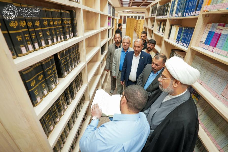 مكتبة الروضة الحيدرية تقيم ندوة نقاشية فكرية لطلبة وأساتذة كلية الإمام الكاظم (عليه السلام)
