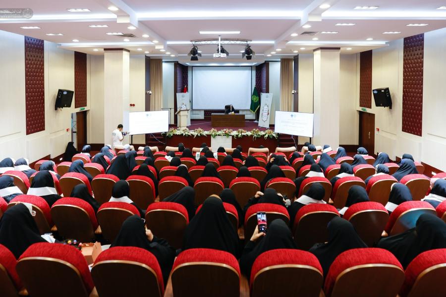 ضمن فعاليات أسبوع الغدير.. وحدة المكتبة النسوية تقيم ندوة بحثية حول بيعة الغدير الأغر