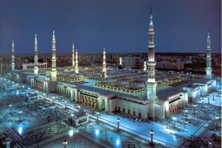 المدينة المنورة ليلاً